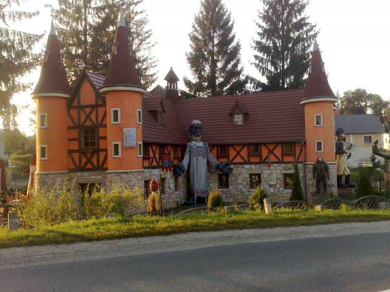 Die Burg der schlesischen Sagen - Pławna