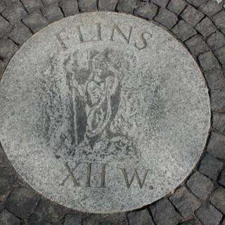 1 rozeta – XII w. - FLINS